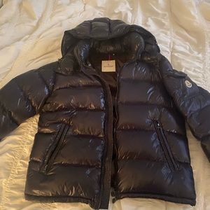 Mens moncler coat size 5